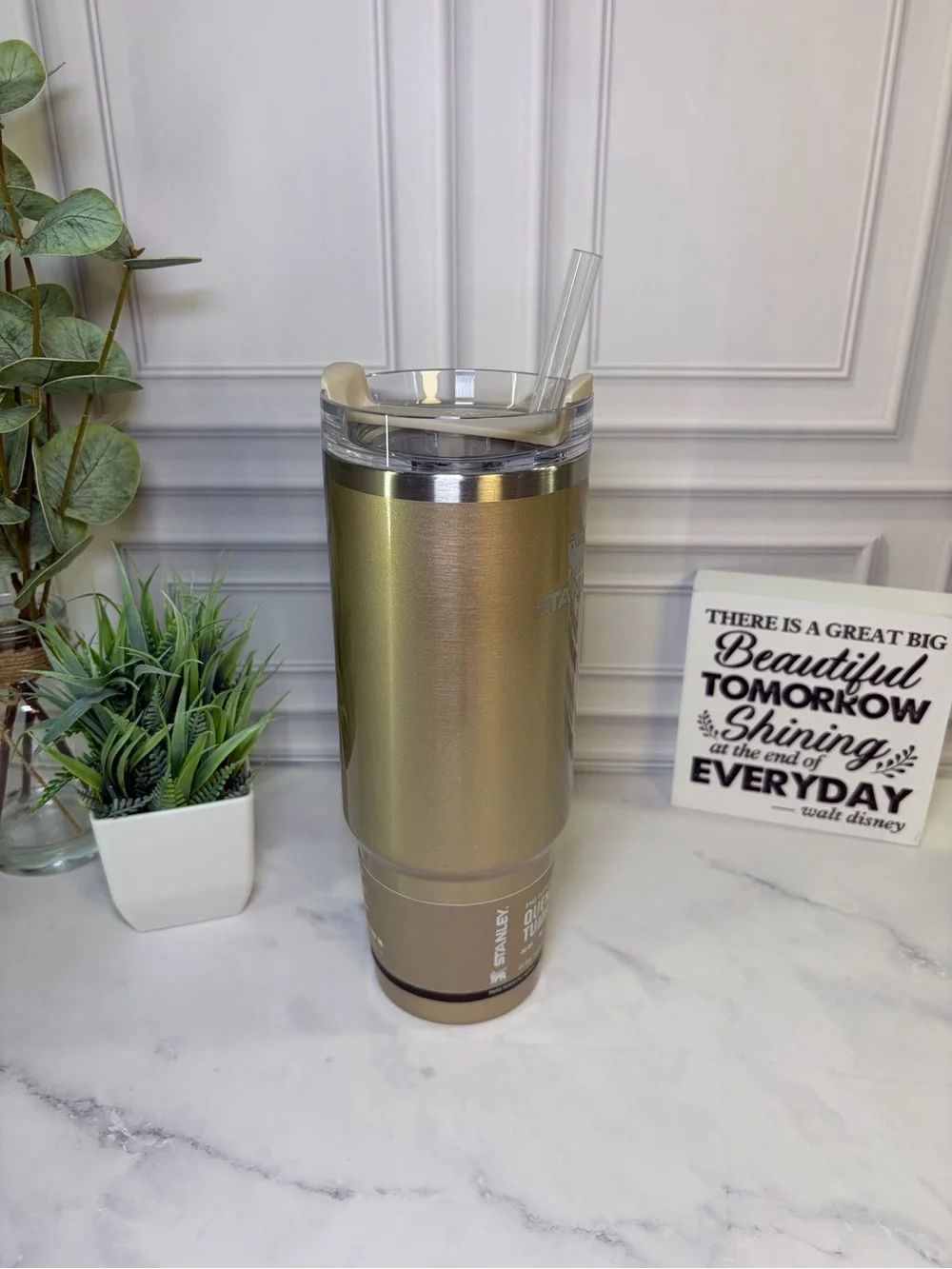 Stanley x elf Honey Talks 30oz Quencher BNWT